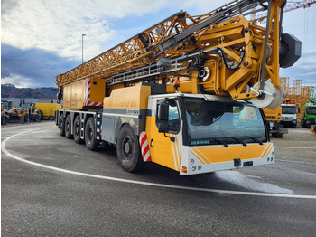 Grue mobile LIEBHERR