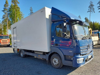 Camion frigorifique Mercedes-Benz Atego 821: photos 4