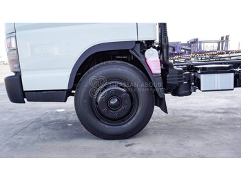 Photo d'intérieur 1: Châssis cabine MITSUBISHI CANTER CHASSIS PAYLOAD 5 TON APPROX SINGLE CAB WITH A/C 4X2 LIGHT DUTY MY2024