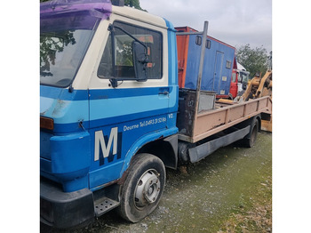 Camion plateau MAN