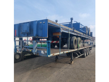 Semi-remorque plateau TRAILOR