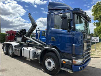 Camion ampliroll SCANIA 124