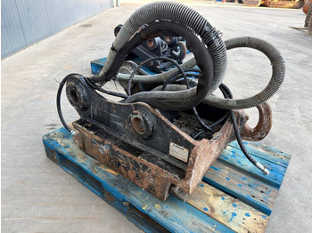 Attache rapide pour Engins de chantier OilQuick OQ70/55 - M314F / M316F / M318F: photos 3