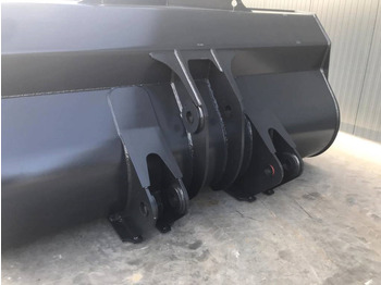 Godet pour Engins de chantier neuf Volvo L150F: photos 5