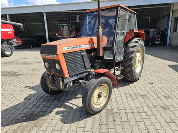 Tracteur agricole URSUS