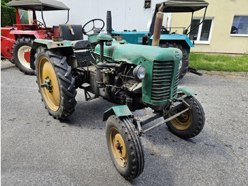 Tracteur agricole ZETOR