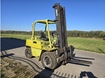 Chariot élévateur diesel CLARK