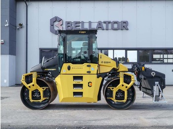 Rouleau compresseur BOMAG