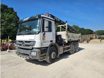 Camion grue MERCEDES-BENZ