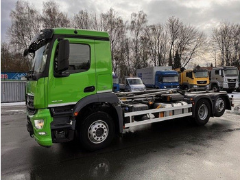 Camion ampliroll MERCEDES-BENZ Arocs 2643