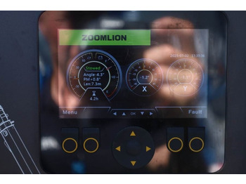 Nacelle télescopique Zoomlion ZT22JE Fully Electric Lithium-Powered, 4x4 Rough T: photos 5 Nacelle télescopique Zoomlion ZT22JE Fully Electric Lithium-Powered, 4x4 Rough T: photos 5