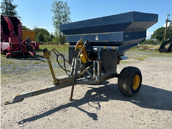 Distributeur d'engrais BOGBALLE