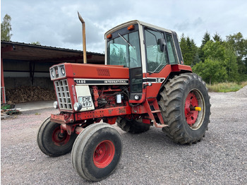 Tracteur agricole INTERNATIONAL