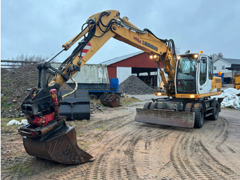 Pelle LIEBHERR A 900