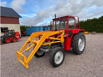 Tracteur agricole MASSEY FERGUSON 100 series