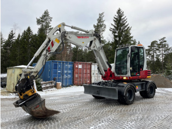 Pelle sur pneus Takeuchi TB295W