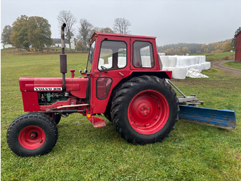 Tracteur agricole VOLVO