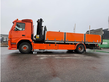 Camion grue VOLVO FM