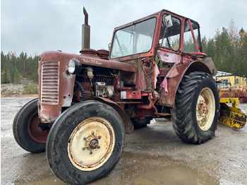 Tracteur agricole ZETOR