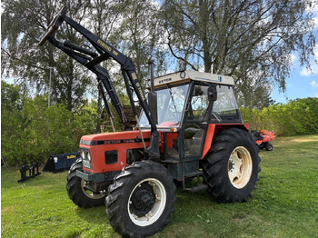 Tracteur agricole ZETOR