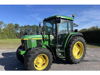 Tracteur agricole JOHN DEERE 6210