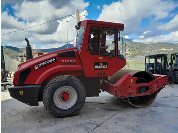 Compacteur à pieds de mouton/ Monocylindre BOMAG BW177D-4