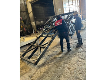 Fourches pour Machine agricole neuf Galen Loader Bale Spear Attachment: photos 2 Fourches pour Machine agricole neuf Galen Loader Bale Spear Attachment: photos 2