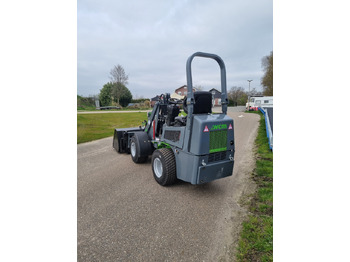 Chargeuse sur pneus neuf WCM L1460: photos 3