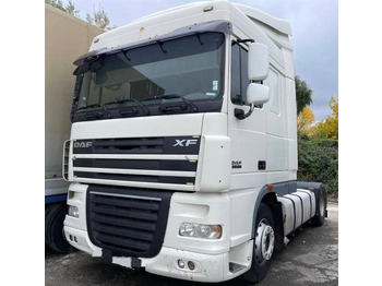 Tracteur routier DAF XF 105
