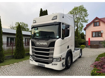 Tracteur routier SCANIA R 450