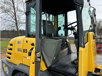 Chargeuse sur pneus KOMATSU WA 85 3: photos 5