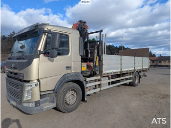 Camion plateau VOLVO FM 330