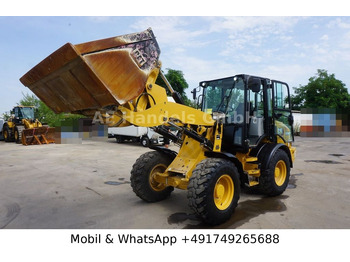 Chargeuse sur pneus CATERPILLAR 908M