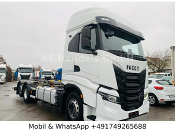 Camion porte-conteneur/ Caisse mobile IVECO S-WAY