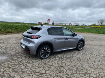 Voiture Peugeot e208 136/GT-Line Toit Panoramique 1er Main: photos 4