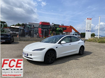 Voiture TESLA