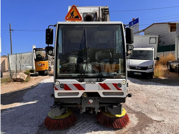 Balayeuse de voirie Bucher Schoerling CITYCAT 5006: photos 2 Balayeuse de voirie Bucher Schoerling CITYCAT 5006: photos 2