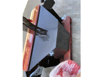 Contrepoids Case IH Frontvægtklods 1000 kg med side bumper: photos 3 Contrepoids Case IH Frontvægtklods 1000 kg med side bumper: photos 3