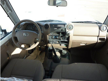 Voiture neuf Toyota Land Cruiser 78 Metal top hzj 78 ambulance 4.2L Diesel Manual: photos 4