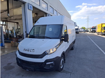 Transport de personnes IVECO Daily 35s14