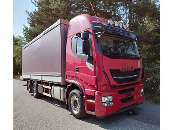 Camion à rideaux coulissants IVECO Stralis