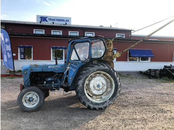 Tracteur agricole FORDSON