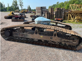 Pelle sur chenille HITACHI ZX130