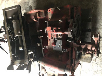 Transmission pour Machine agricole Case 885 - Tryby: photos 4
