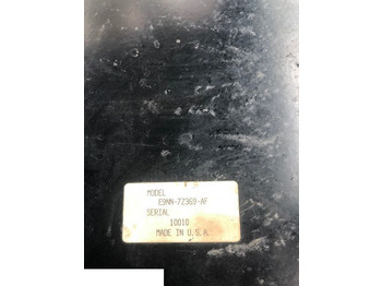 Bloc de gestion pour Machine agricole Ford 8730 - TRANSMISSION CONTROL MODULE E9NN7Z369AF: photos 2