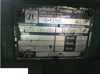 Moteur de translation JOHN DEERE