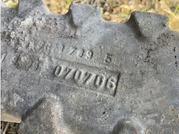 Fusée d'essieu pour Machine agricole Mecalac 12 XVT - most tylny - zwolnica obudowa zwrotnica: photos 2