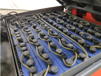 Chariot élévateur électrique Linde E30L-01: photos 4 Chariot élévateur électrique Linde E30L-01: photos 4