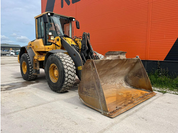 Chargeuse sur pneus Volvo L 90 F 4x4 CENTRAL LUBRICATION / AC: photos 4