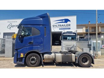 Tracteur routier Iveco S-WAY 490: photos 2